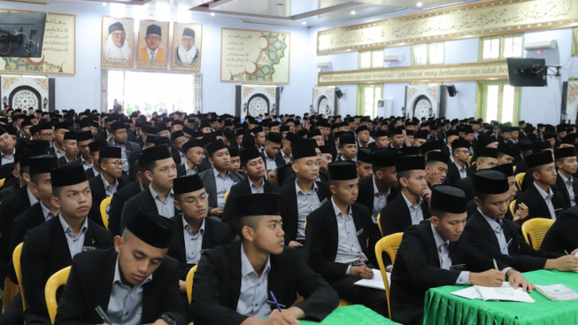 pesantren modern darussalam gontor