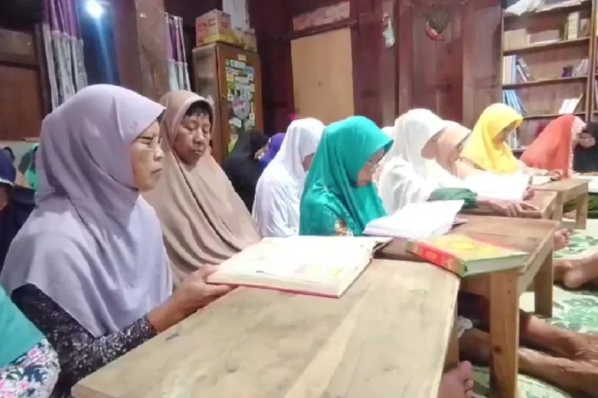 pesantren lansia al hikmah blitar