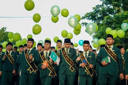 wisuda santri al-amien