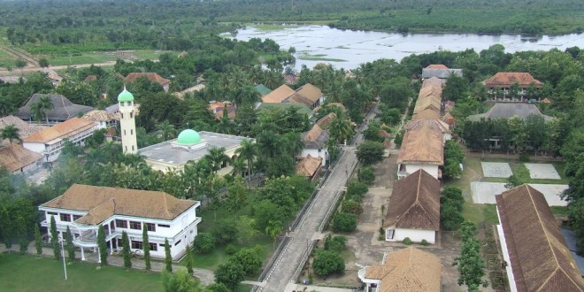 Danau di Pesantren raudhatul ulum sakatiga