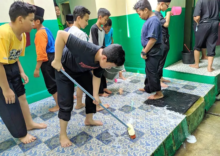 kebersihan santri di pesantren