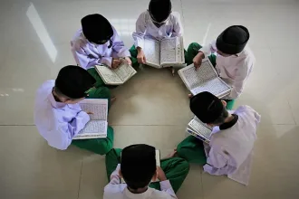 santri mengaji