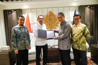 menbud dan rektor unida