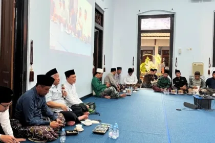 Rapat gabungan panitia Munas-Konbes NU di Pondok Pesantren Al-Falah, Ploso, Kediri