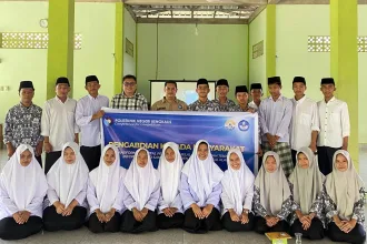 Politeknik Negeri Bengkalis Dorong Transformasi Digital Pesantren melalui Pelatihan Teknologi dan Canva