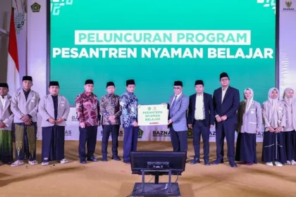 BAZNAS & Kemenag Salurkan Bantuan Rp 17,5 Miliar untuk 700 Pesantren