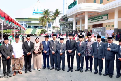 Satu Abad Gontor, Ibas Dorong Santri Kuasai Teknologi dan Beradab
